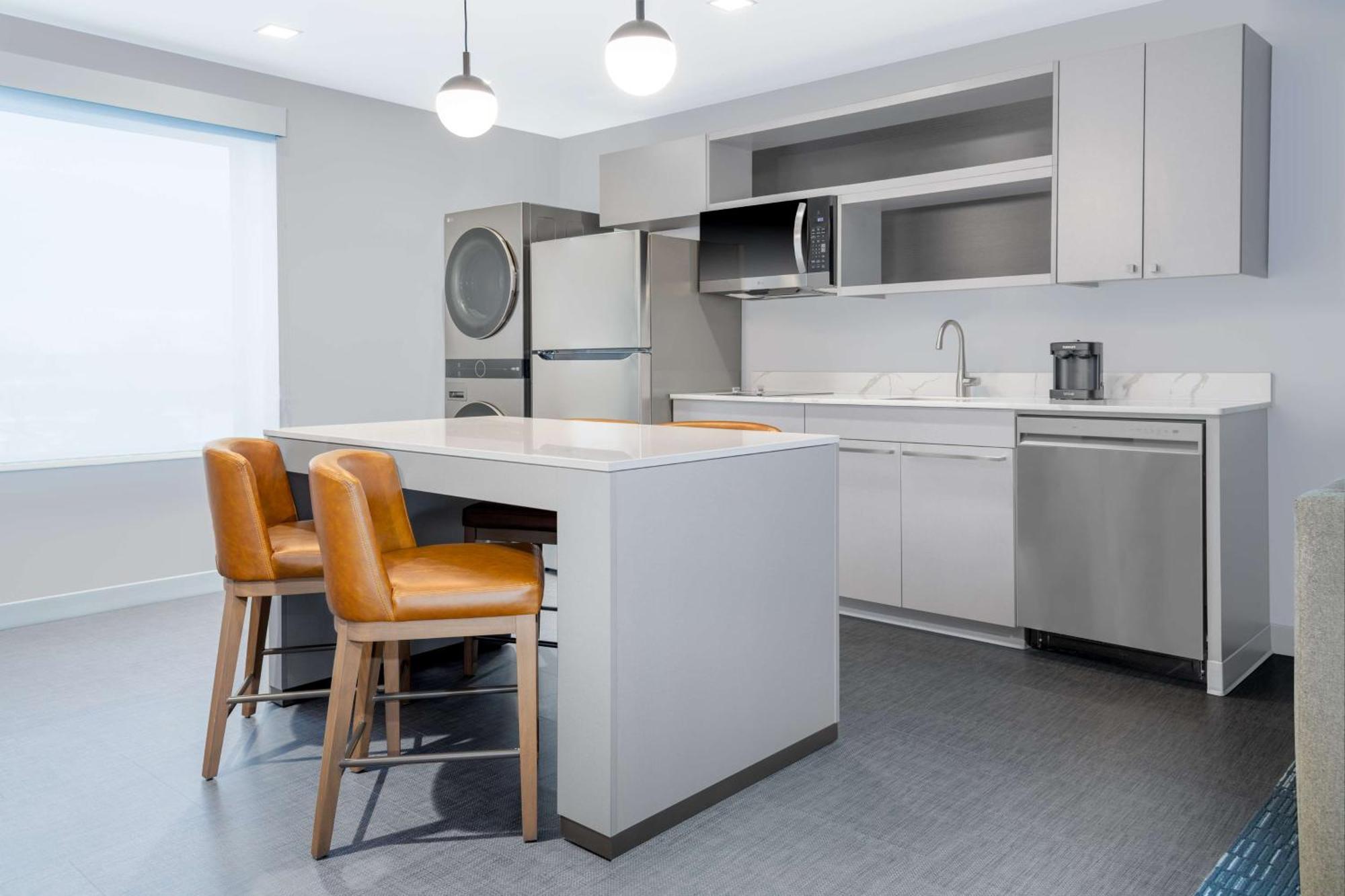 Homewood Suites By Hilton Holland Esterno foto