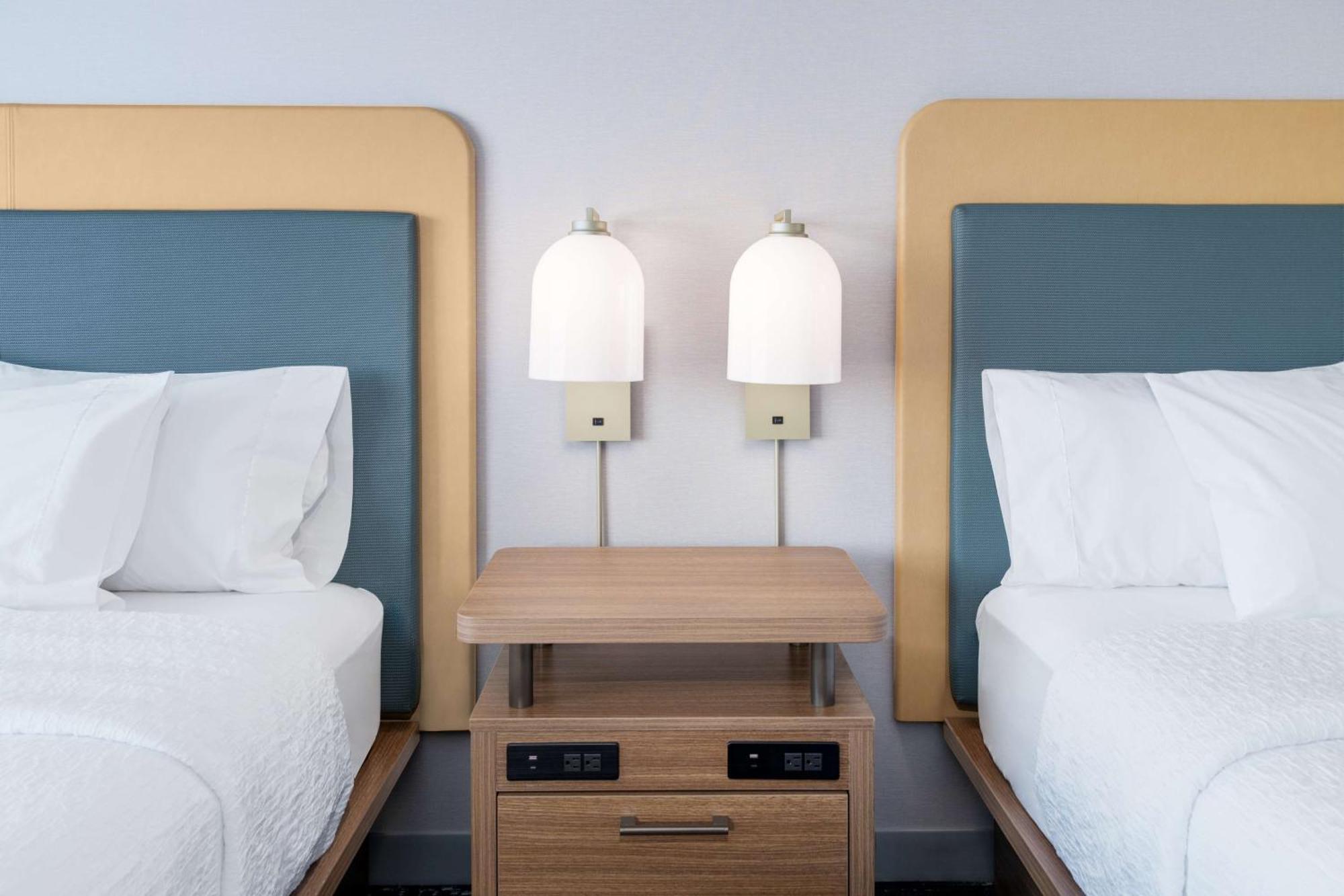 Homewood Suites By Hilton Holland Esterno foto