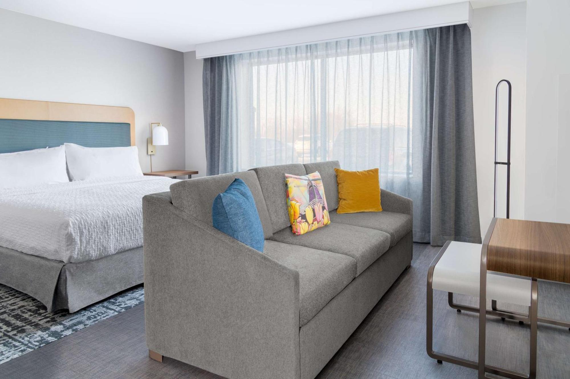 Homewood Suites By Hilton Holland Esterno foto