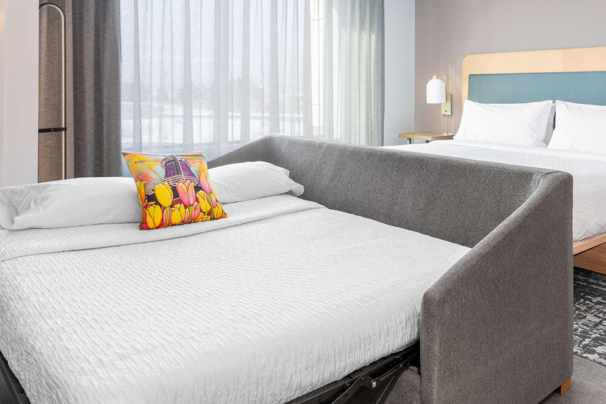 Homewood Suites By Hilton Holland Esterno foto